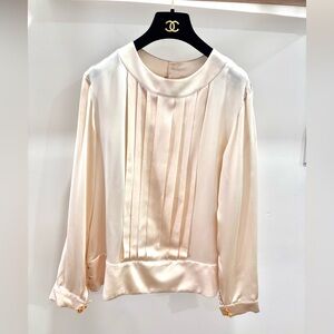 Authentic CHANEL 100% silk elegant formal blouse clove buttons LIKE NEW